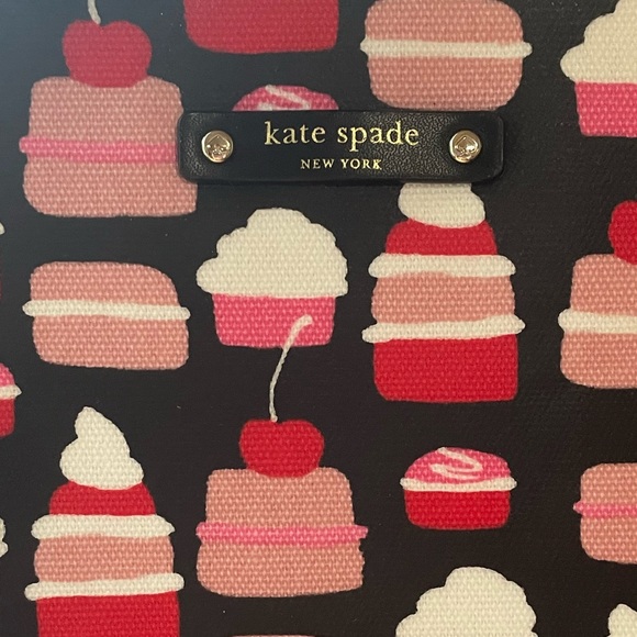 Kate Spade Tote in PVC Cupcake Print - Picture 3 of 14